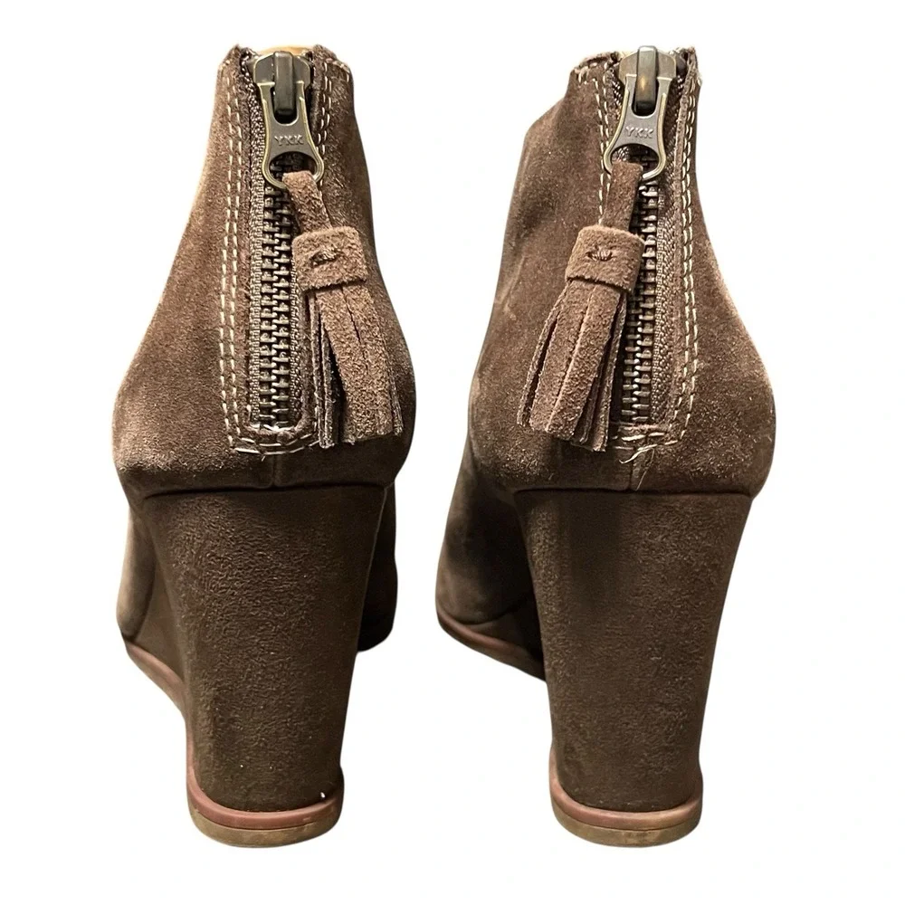 Korks Kork Ease Suede Wedge Ankle Booties Womens 8 Brown Taupe Haldor Back Zip